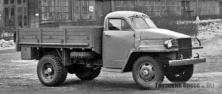 Первый опытный ГАЗ-51 образца 1944 г., собранный в мае из ленд-лизовских узлов американского Studebaker US6