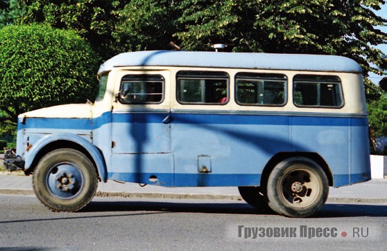Албанский автобус на шасси ГАЗ-51