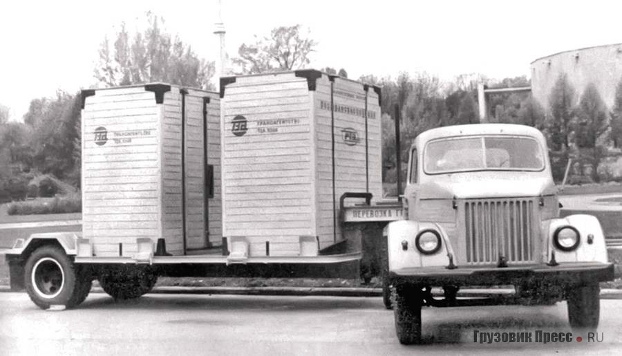 Выставочный экземпляр автопоезда в составе позднего ГАЗ-51П и полуприцепа-контейнеровоза А-402, рекламирующий услуги трансагентств (контейнерные перевозки грузов). Москва, ВДНХ, 1970-е