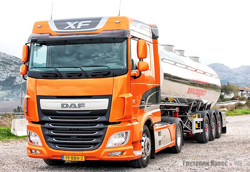 Седельный тягач DAF XF Euro 6 510 4х2 (TEH4300E) с полуприцепом для наливных грузов 