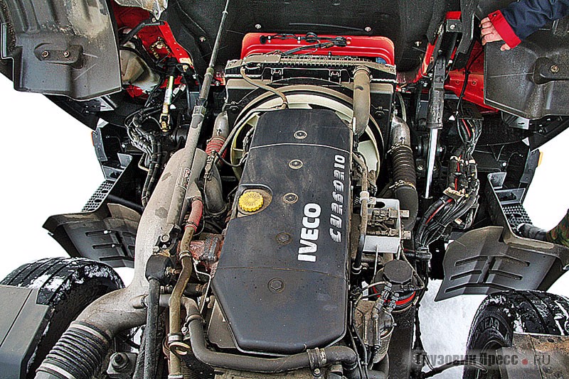 На машине установлен самый мощный из моторов серии Cursor 10