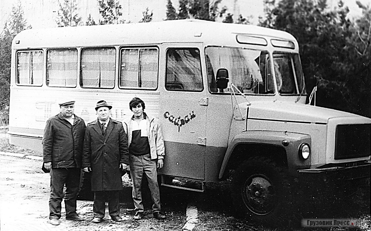 Опытный образец автобуса «Казахстан-1М» на шасси ГАЗ-3307, 9 марта 1992 г.
