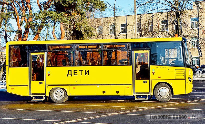 Cпециализированный автобус для перевозки детей МАЗ-257S30 (вид с правого борта)