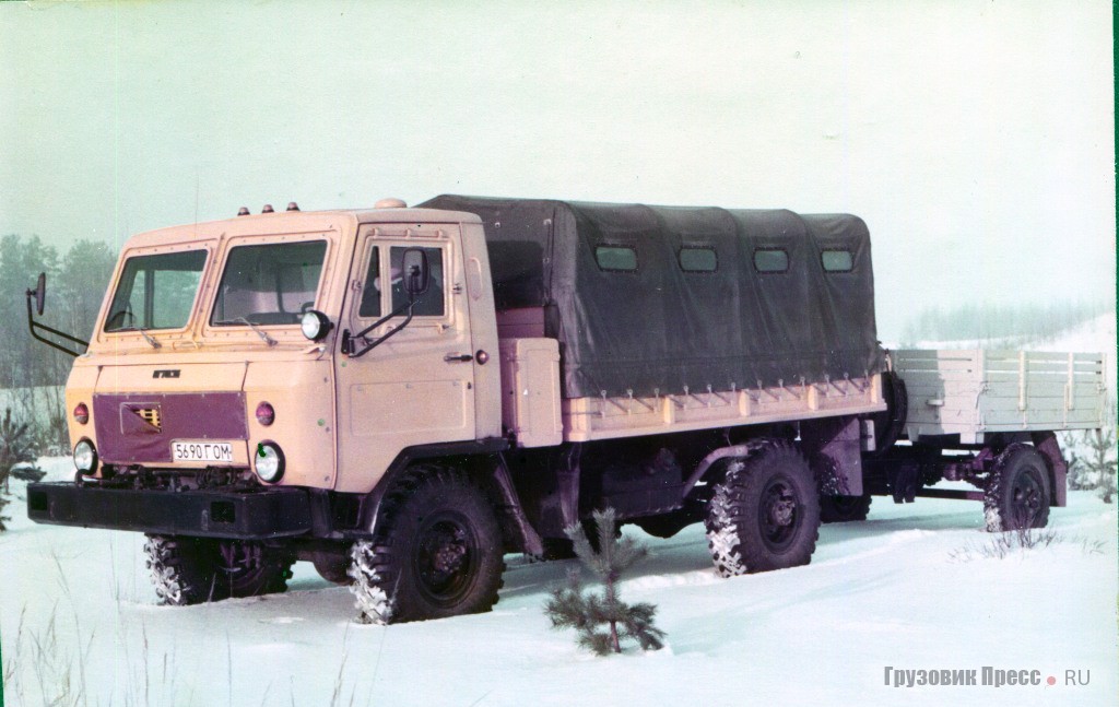 Полноприводный грузовик ГАЗ-3301