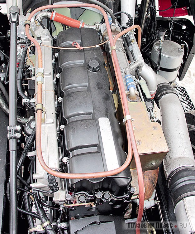 Двигатель ЯМЗ-651 – лицензионный Renault, о чём свидетельствует маркировка на отливке коллектора