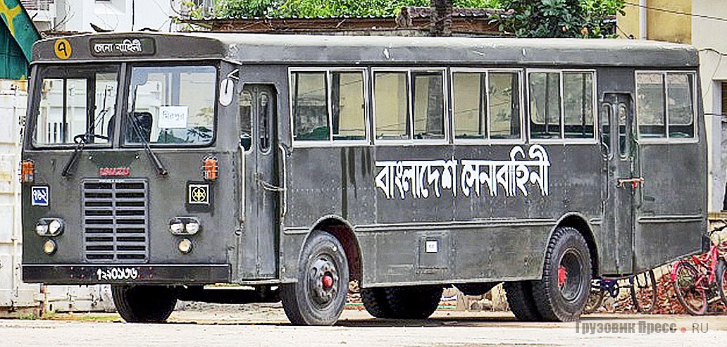 Isuzu JCR500ZZ сухопутных войск Бангладеш – самого крупного из трёх родов войск вооруженных сил Народной Республики Бангладеш