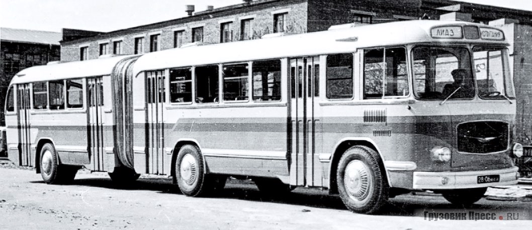 ЛиАЗ-5Э676 – первый советский сочленённый автобус, так и оставшийся опытной моделью