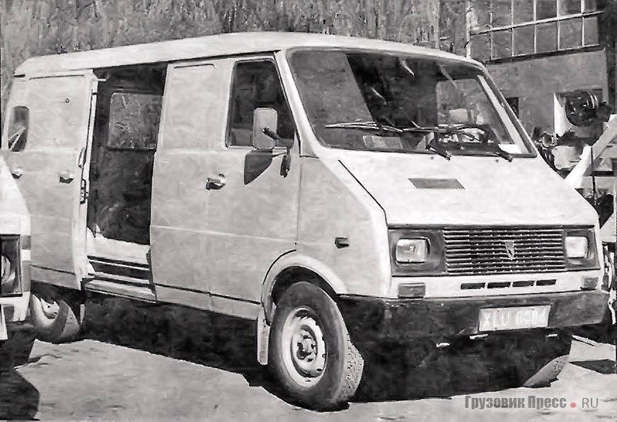 15 октября 1993 г. поляки начали производство семейства Lublin 32/33 грузоподъёмностью 1,1–1,5 т, созданного без участия российских партнёров
