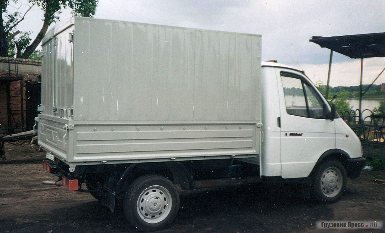 Жесткий тент на шасси ГАЗ-2310 «Соболь»