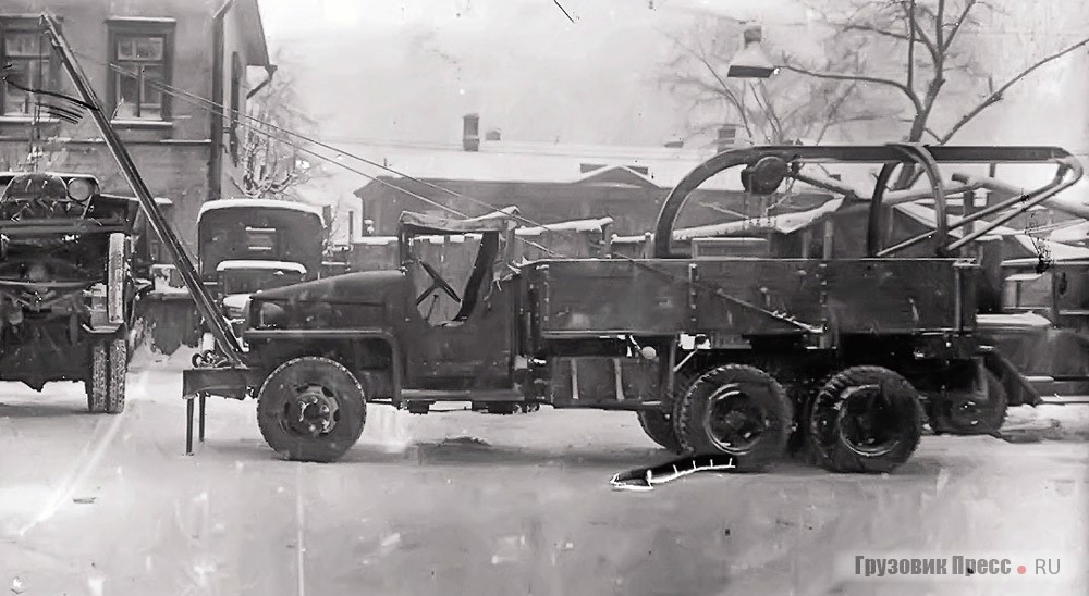 Studebaker US6 с «тропической» кабиной с ремонтно-эвакуационным оборудованием