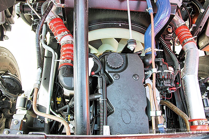 Двигатель Cummins ISВ6.7Е5 на автомобиле КАМАЗ-65115-А5 (6х4)