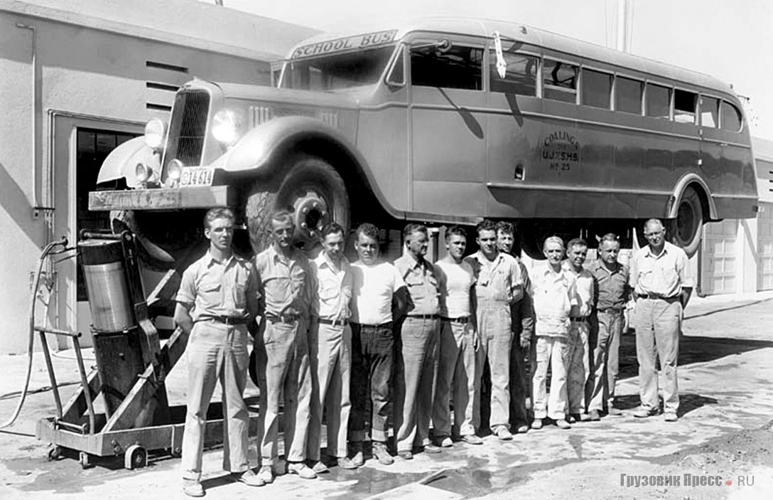 Стажировка механиков и водителей на курсе по повышению квалификации в обслуживании школьных автобусов в высшей школе Коалинга, 1938 г.