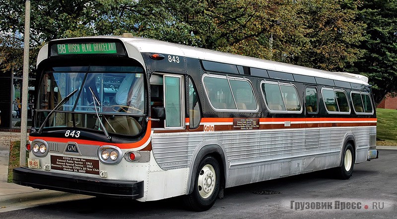 Городской автобус GM TDH-4518 New Look получил прозвище «Аквариум»