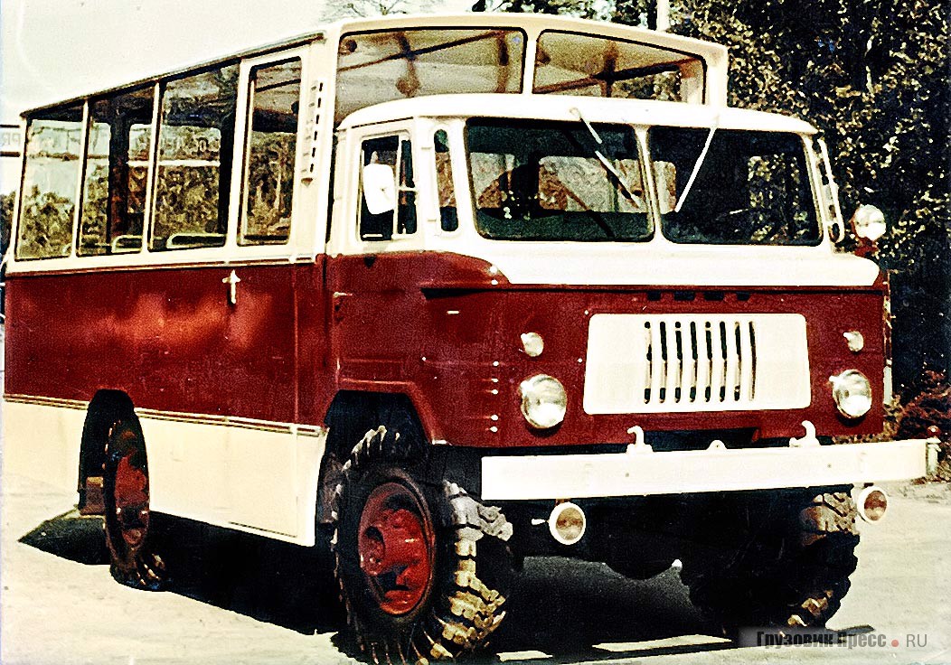 Вахтовый автобус «Прогресс-10» на раннем шасси ГАЗ-66-01