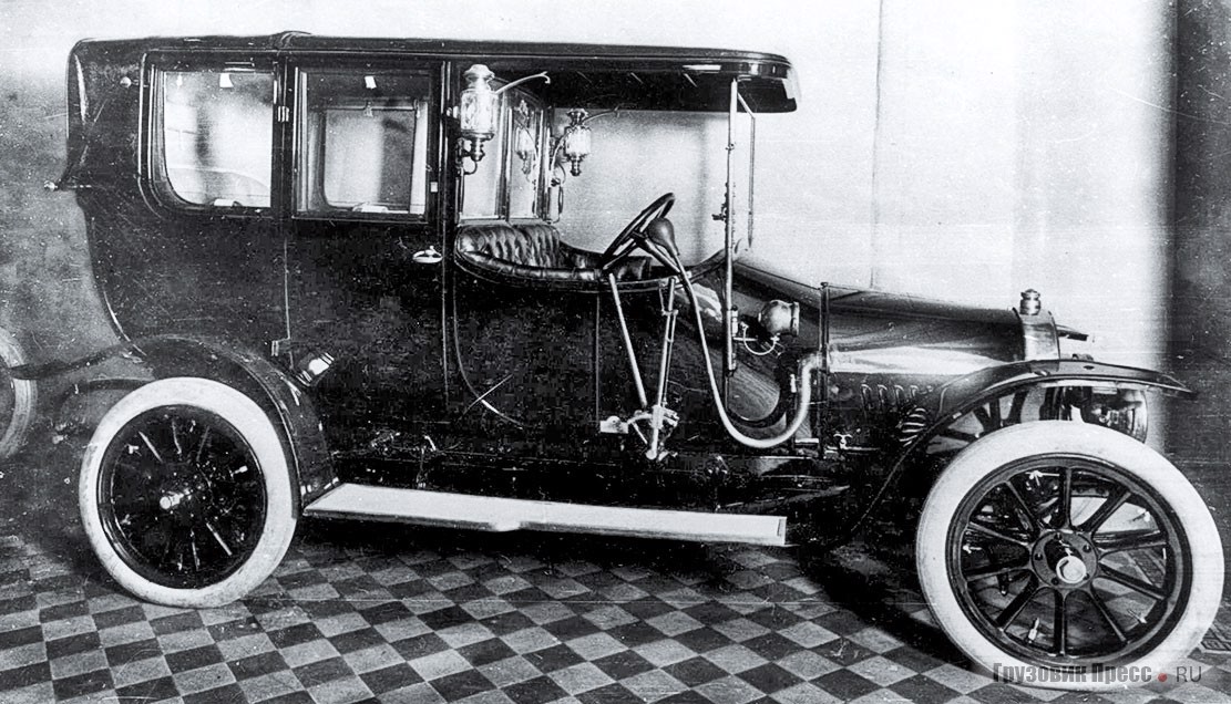 Автомобиль Opel с кузовом ландоле, изготовленным в мастерских фирмы «Победа», 1911 г.