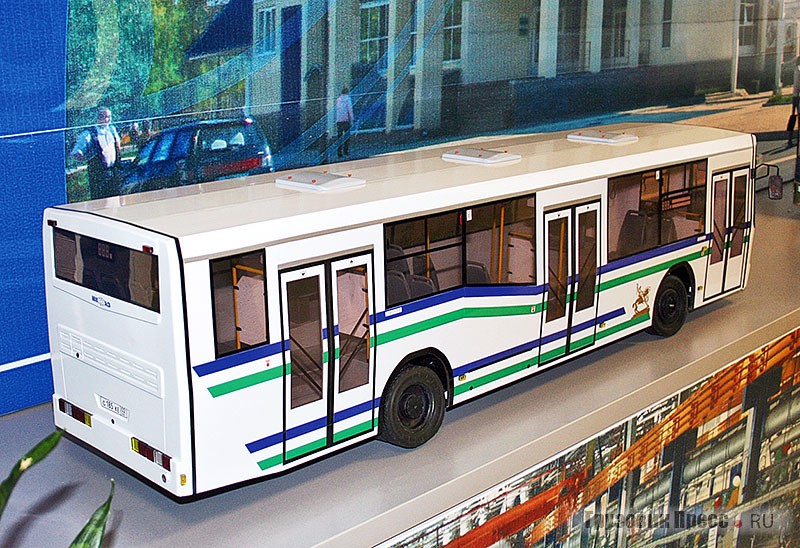 Модель городского автобуса НефАЗ-5299-30-32 в музее «НЕФАЗа»