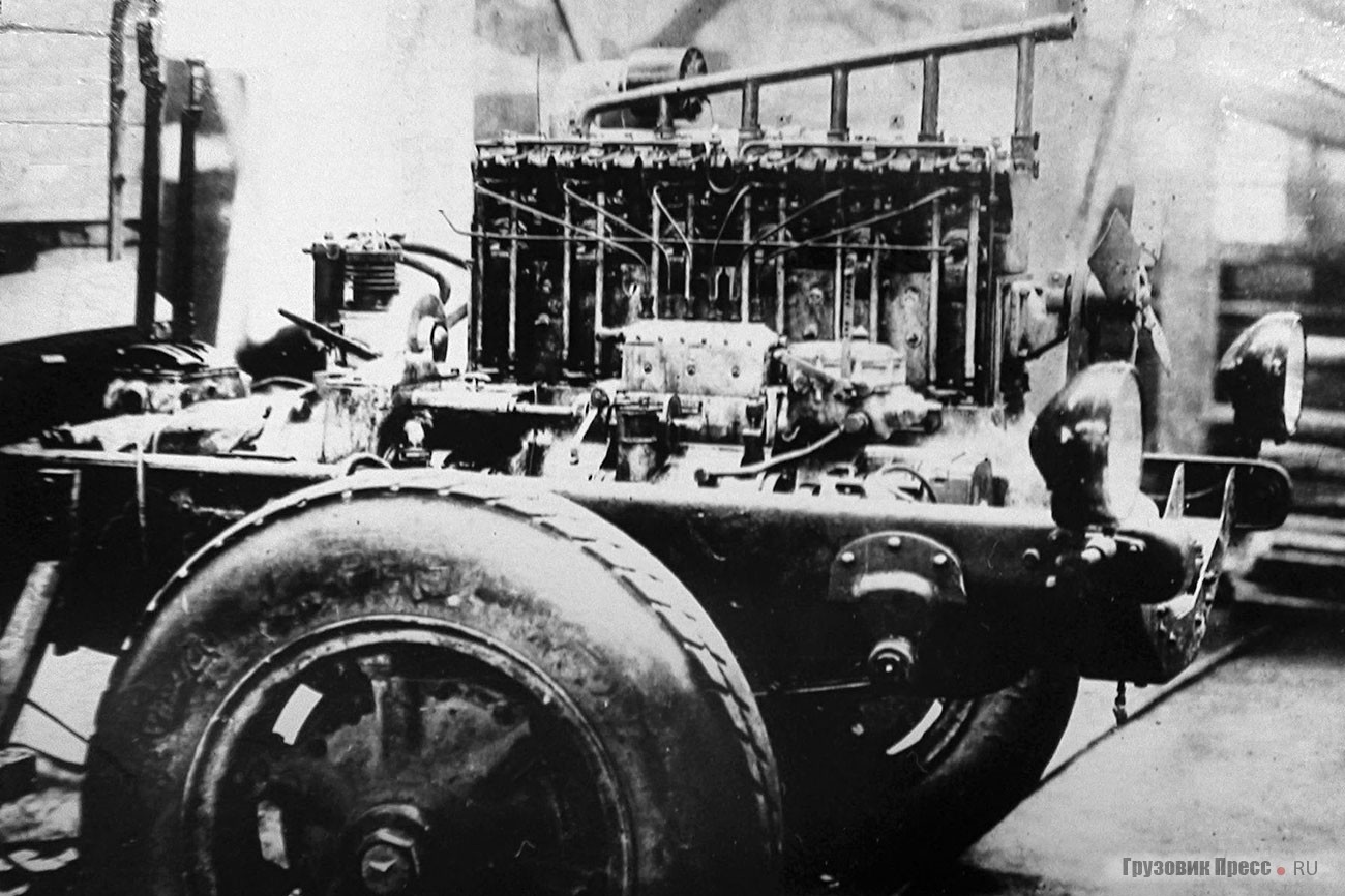 Процесс демонтажа и ремонта многотопливного дизеля Daimler-Benz ОМ 5. Ярославль, конец 1931 – начало 1932 г.