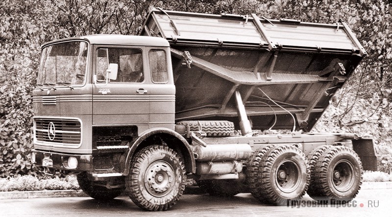 Делегация Минавтопрома в августе 1970 года закупила у Daimler-Benz AG для изучения восемь различных грузовых автомобилей Mercedes-Benz