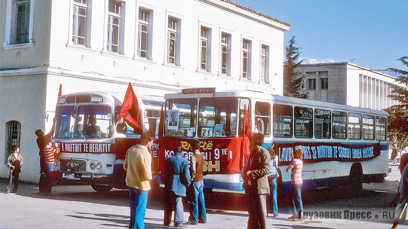 Агитационные автобусы Škoda Karosa ŠM11 и  Shkodra A7