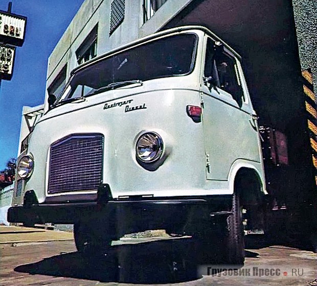 Аргентинские наследники «империи Боргварда»: 2-тонный Rastrojero Diesel Frontal F 81, 1961 г. (сверху) и 3,6-тонный Ranquel с дизелем Perkins, 1989 г. (снизу)