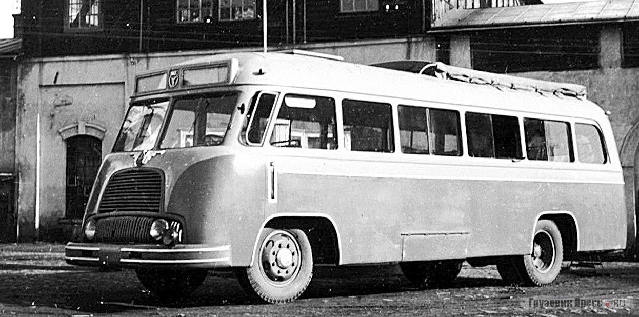 Междугородный автобус Star N52 разработало варшавское КБ BKMot