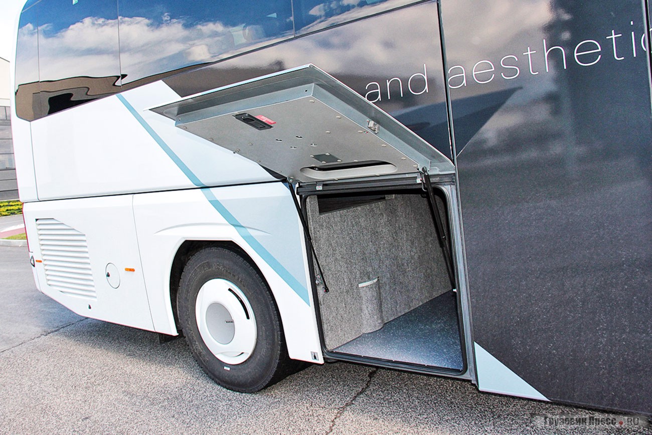 Суммарный объём багажных отсеков 9,7 м[sup]3[/sup]