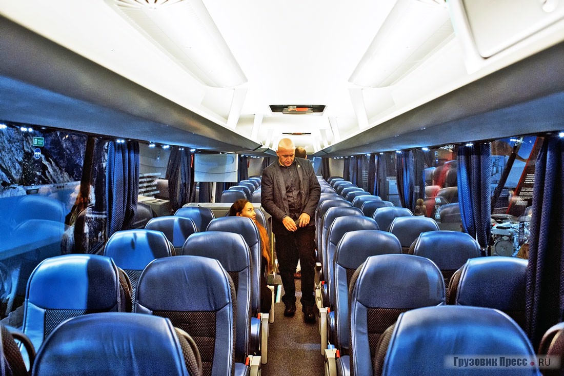 Салон автобуса MAN Lion’s Coach R07