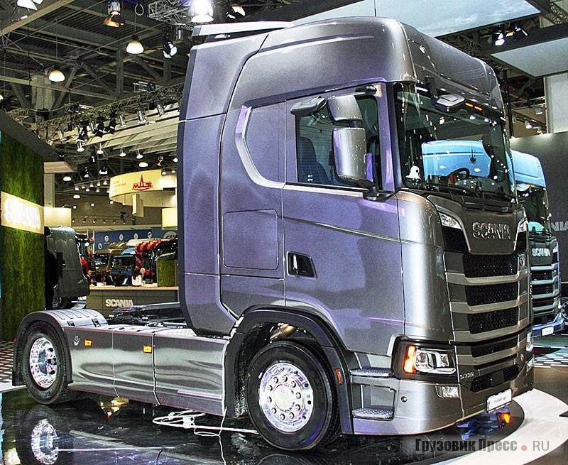 Седельный тягач Scania S730