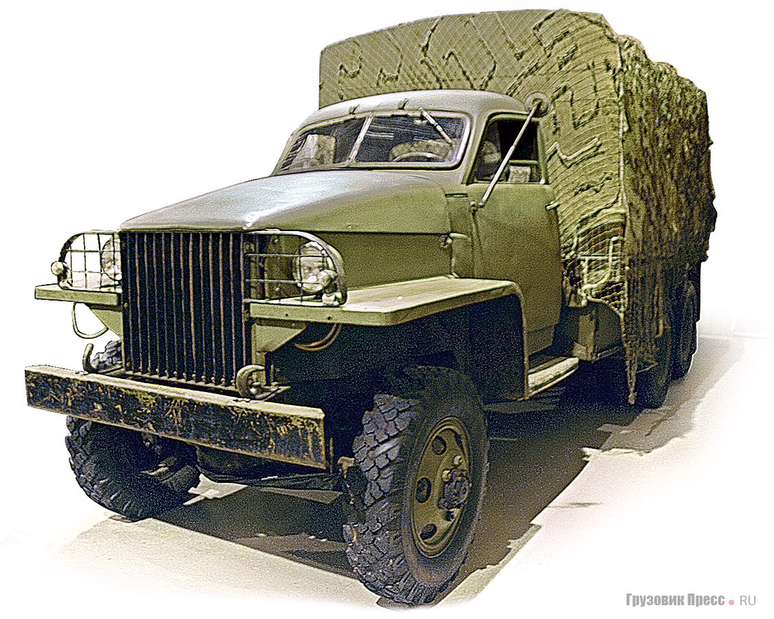 Знаменитый [b]Studebaker US6[/b], поставленный по ленд-лизу из США во время Великой Отечественной войны, в музее в оригинальном и полностью рабочем состоянии