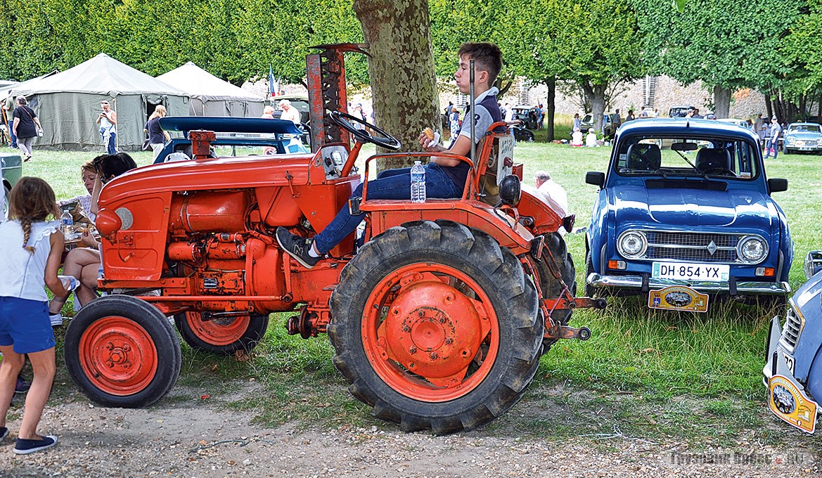 [b]Трактор Renault D22[/b], выпущенный с 1956 по 1960 г. в количестве 31 200 экземпляров, пользовался большим коммерческим успехом