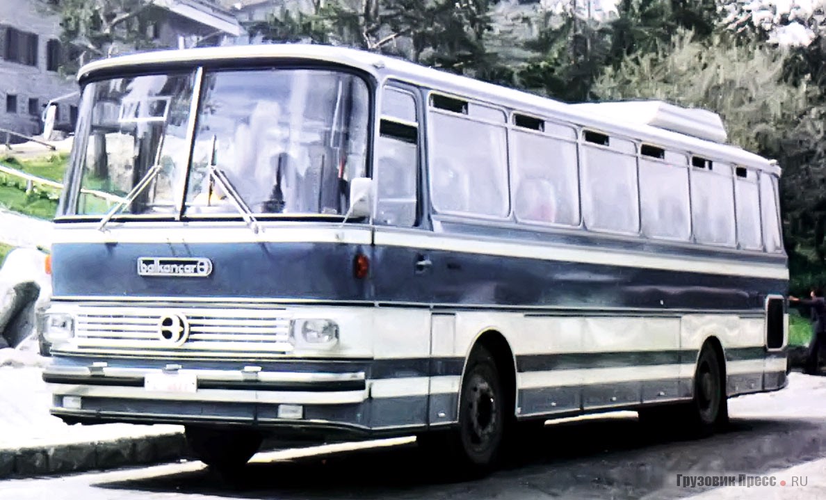 Экспортный вариант туристского автобуса «Чавдар 11-М4» 1977 г. под маркой «Балканкар»