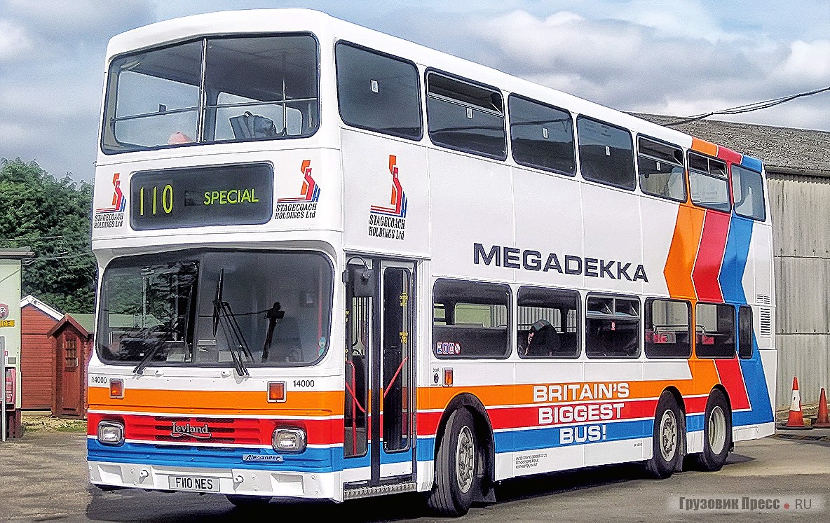 Самый большой в Британии 3-осный автобус Leyland Super Olympian был построен ателье Alexander в 1989 г.