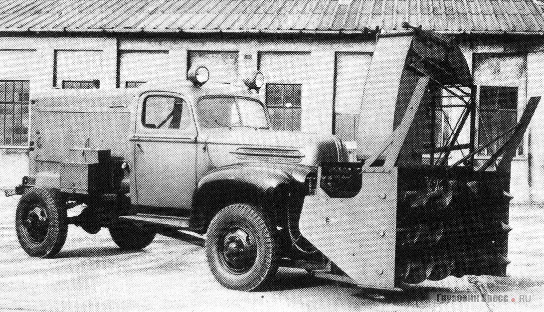 Снегоочиститель Snogo LTR ВВС Великобритании на шасси Marmon-Herrington KMM5-4, 1942 г.