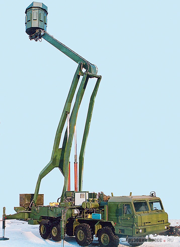 Опытный образец подъёмного агрегата СМ-626, шасси БАЗ-69101, лето 2010 г.