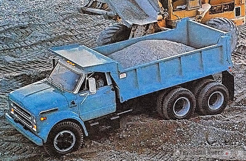 Chevrolet серии М60, формально относившийся к среднему классу, 1971 г.