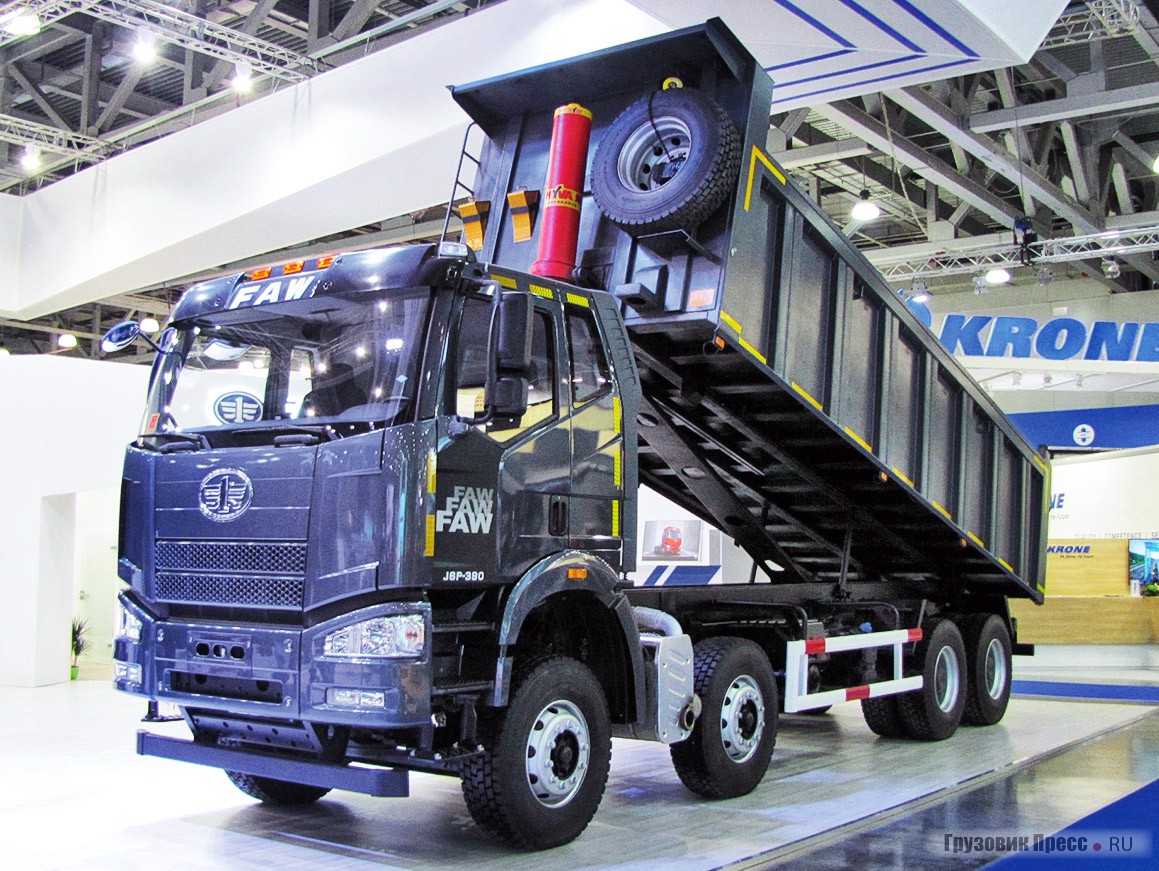 Самосвал FAW J8P-380 (модель СА3310) с колёсной формулой 8х4
