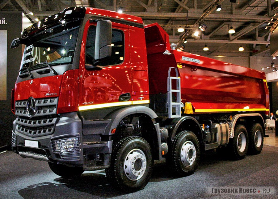 Самосвал Mercedes-Benz Arocs 4142K 8х4