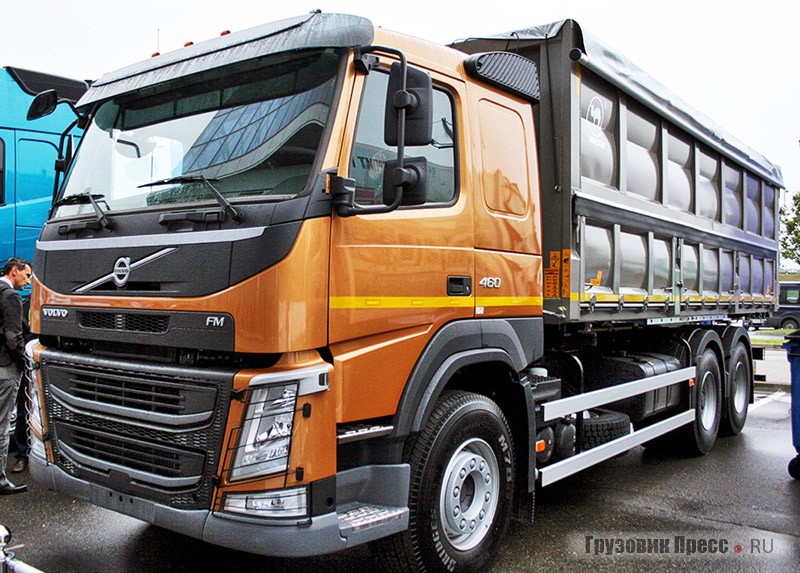 Зерновоз РГТЕХНО 783430 на шасси Volvo FM