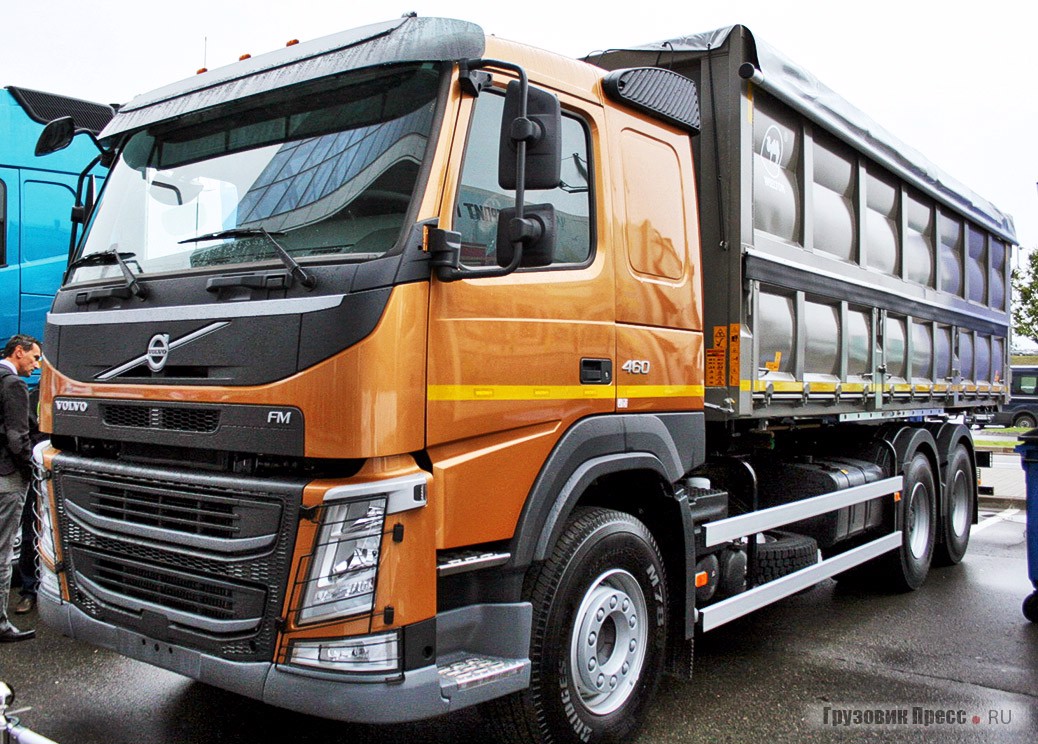 Зерновоз РГТЕХНО 783430 на шасси Volvo FM