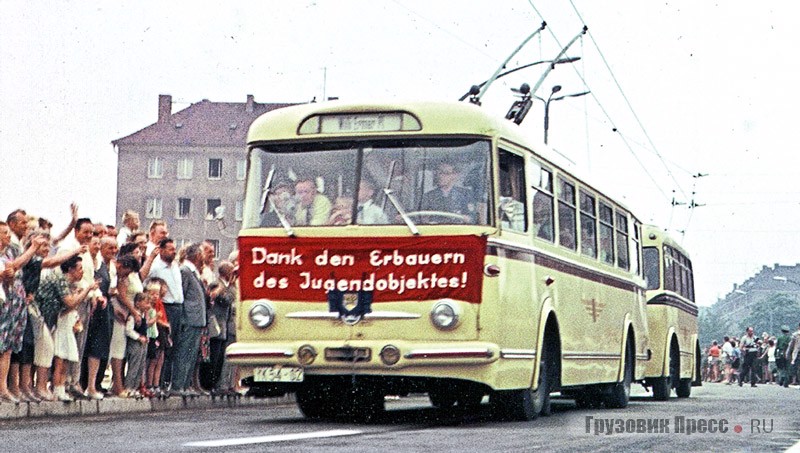 Škoda 9Тr эксплуатировались и с прицепами, и по системе многих единиц. Дрезден, 1964 г.