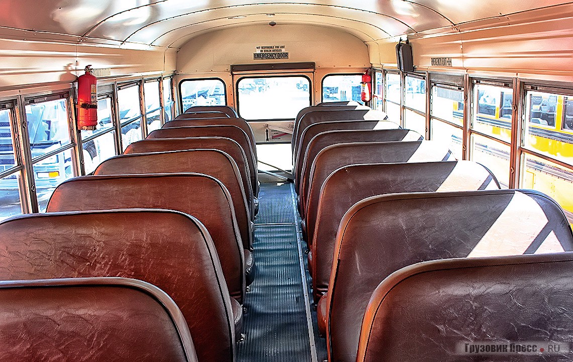 IC School Bus CE 3300