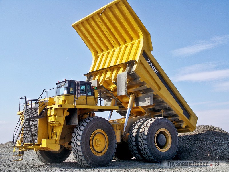 Komatsu 730 открывает линейку самосвалов с электрической трансмиссией, машина стоит на конвейере уже 15 лет!