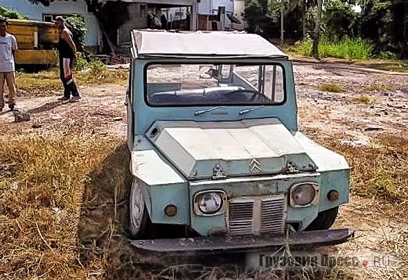 Немало незатейливых автомобилей Citroёn La Dalat 3CV разных модификаций сохранилось во Вьетнаме вплоть до наших дней. Фотографии разных лет и рекламные брошюры 1971–1974 гг.