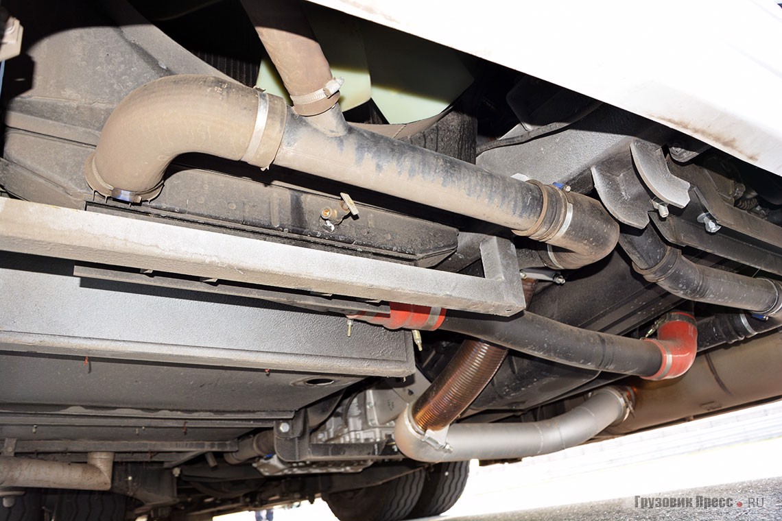 Лучшая защита поддона двигателя – резиновые патрубки? Не уверен
