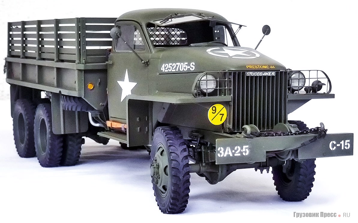 Уровень копийности поражает. Готовая модель-копия Studebaker US6-U3 весит 1012 граммов