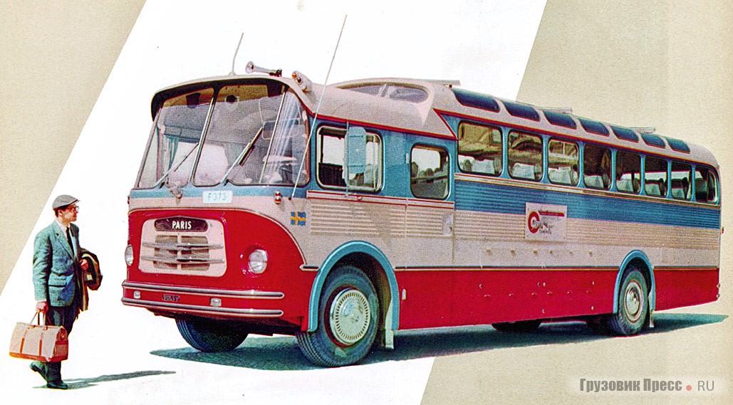 «Полутораэтажный» кузов на шасси Volvo B635 построила в 1957 г. мастерская Svenska Karosseriverkstäderna AB (SKV) из Катаринехольма. Транспортная компания Эйнара Йоханссона Ramkvillabuss возила туристов в Париж