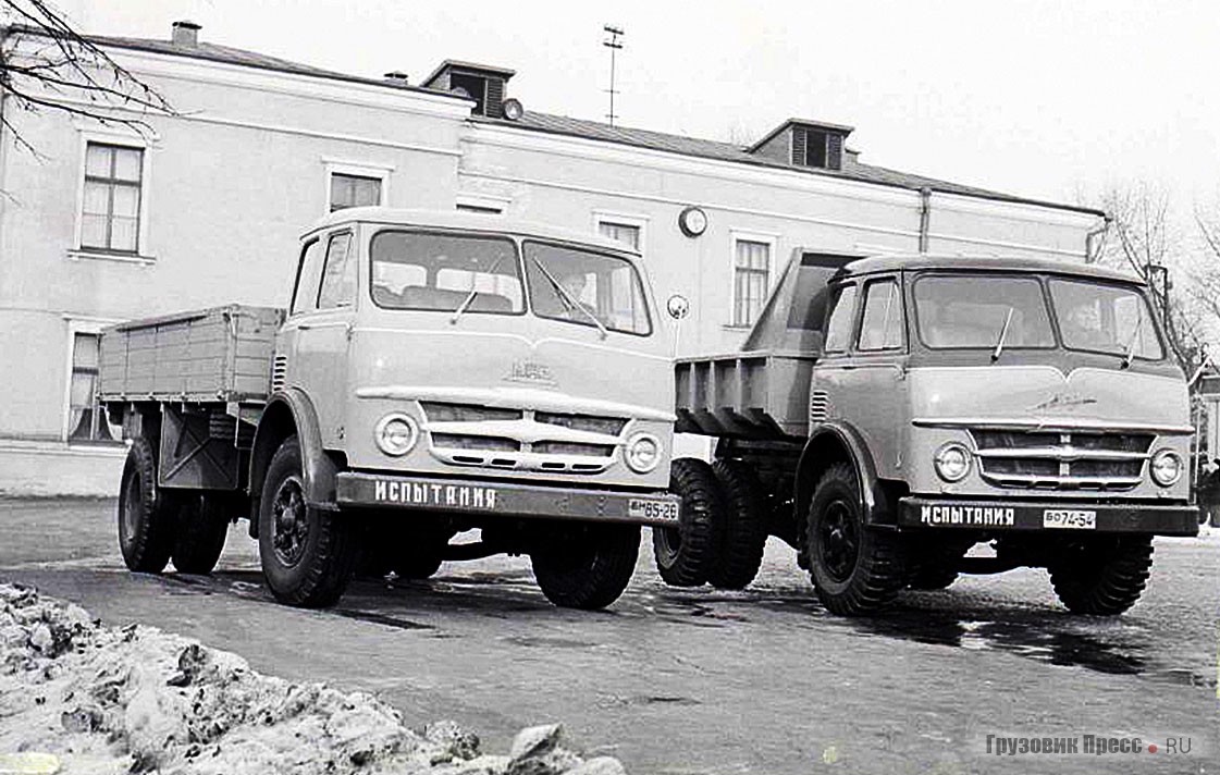 Первые образцы бортового грузовика МАЗ-500 и самосвала МАЗ-503 образца 1958 года