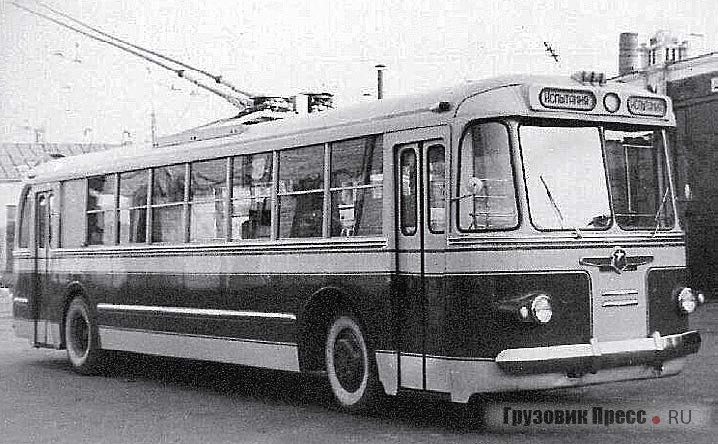 Опытный троллейбус ТБУ-1. Первая модель собственной конструкции завода им. Урицкого. 1955 г.