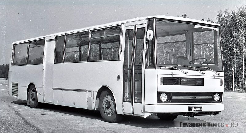В 1980 году Karosa C 734.00 проходил длительные ресурсные испытания на полигоне НАМИ в Дмитрове