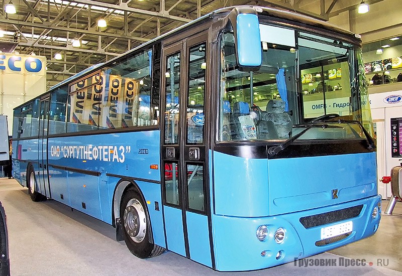 …и Irisbus Axer 12M, который начали выпускать в 2003 г.